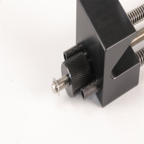 T82 Adjustable Holder